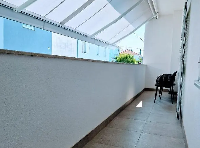 House Gazo 特罗吉尔